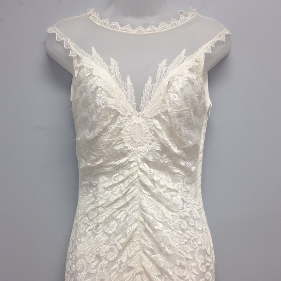 New Leaf by Samir fitted mermaid bead ivory lace deep v 8 10/12 - Picture 1 of 7